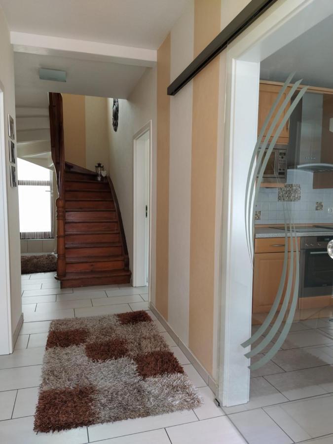 Ferienhaus Treis Neef Eksteriør billede